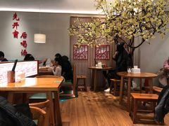 大堂-诚铭记·虾仁汤包·成都小吃(融创店)