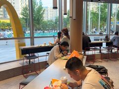 -麦当劳(北苑秋实路店)