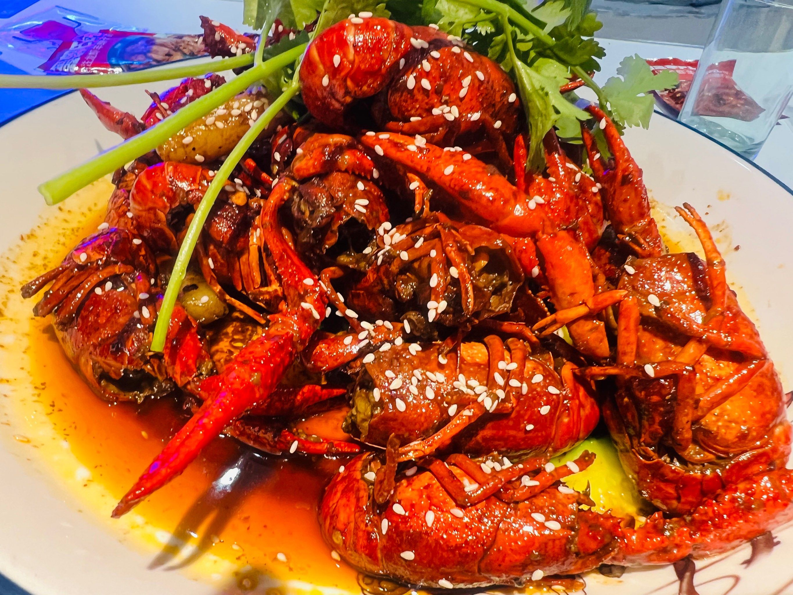 看到照片,龙虾的味道就在脑子里,就在嘴唇,就在咽口水的瞬间