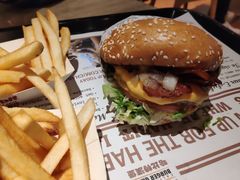 -The Habit Burger Grill 哈比特汉堡(复兴soho店)