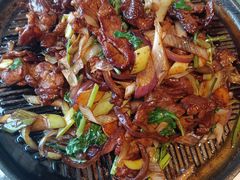 铁板炙烤坝上羊肉-那家小馆•北京菜•烤鸭(香山店)