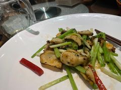 黑松露芹香爆鲍鱼片-猪肉婆私房菜(容桂总店)