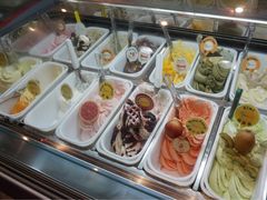 自助取餐区-柠檬车露(卖草地店)