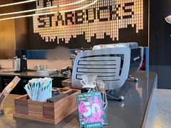 -星巴克臻选(上海虹桥新天地三店)
