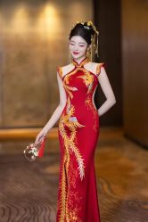 -衣贝姿婚纱礼服馆