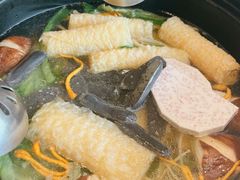 -东椰·海南椰子鸡火锅(朝阳门店)