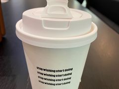 -M Stand(港汇恒隆广场店)