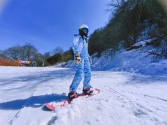 -鳌山滑雪度假区