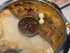 -佰人王串串香火锅(洋珠巷店)