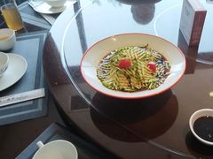 -东口码头·烧鸽子·鱼头泡饼·地方菜(金鹰悦城店)