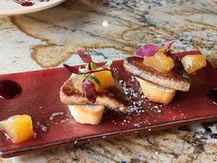 香煎鹅肝配焦糖苹果-BROWNSTONE布朗石西班牙餐厅(富城店)