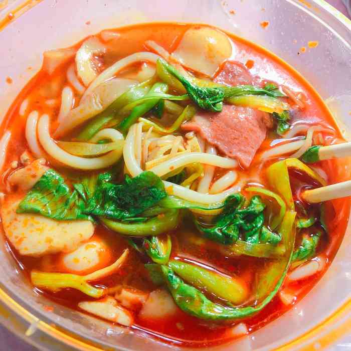 品香源过桥米线(迈皋桥店)-"在 朋友家点的外卖,送的很快,打开很惊艳.