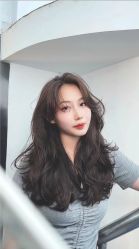 -BULB STUDIO 巴柏明星发型工作室