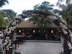 -三亚湾海居铂尔曼度假酒店