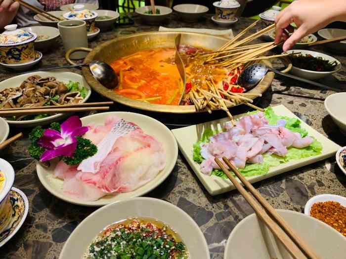 小龙坎火锅(番禺万科里店)-"小龙坎的锅底一直以来都是挺不错的,很