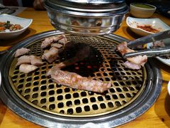 -唯成•韩国炭火烤肉 유성고기