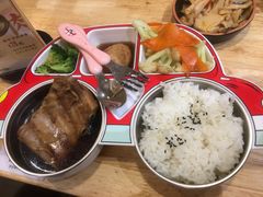 -万和春排骨砂锅米饭(新业广场店)