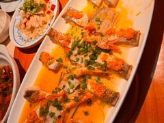 -鸽舞笙平金牌烧鸽子·融合菜(鲁谷店)