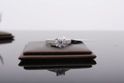 D色..1.05-威德钻石-克拉钻大本营(南京东路店)