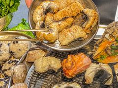 -围炉肉舍•炭烤活鳗•丹东海鲜烤肉(步行街店)
