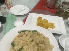 -吴记酱骨炖菜馆(康安路店)
