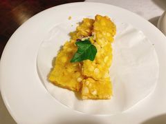 黄金糕-肆月河豚·新淮扬(金融街店)