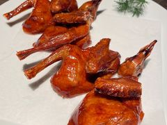 脆皮乳鸽-新荣记(BFC外滩金融中心店)