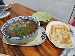 -叶新小吃店(来凤小区总店)