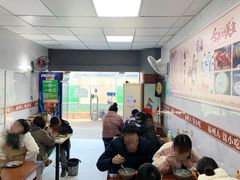 等位区-福州人铭小吃