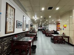 -牛一嘴·兰州牛肉面·大盘鸡(财富中心店)