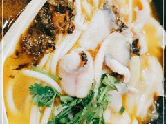 -鑫花溪牛肉米粉(凤凰街创始总店)
