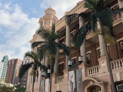 -香港大学