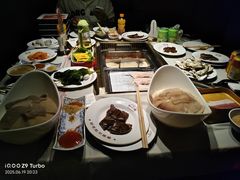 -芝小官毛肚火锅海鲜自助(淮安清江浦区新亚店)
