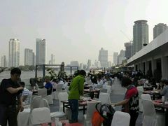 露天餐厅-曼谷湄南河畔华美达广场酒店
