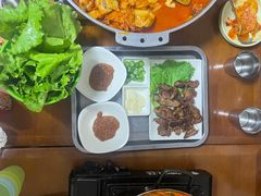 -亲昵春川鸡排(韩国美食街店)