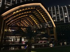 -三亚湾海居铂尔曼度假酒店