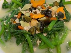 上汤时蔬-盛记顺德高佬猪杂粥