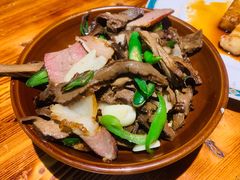干笋子炒腊肉-禧福徕盆盆香川菜馆