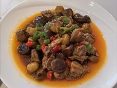 板栗烧乳鸽-琬苑鸽庄·川粤融合菜(解放碑总店)