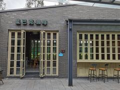-星巴克(成都天府水街店)