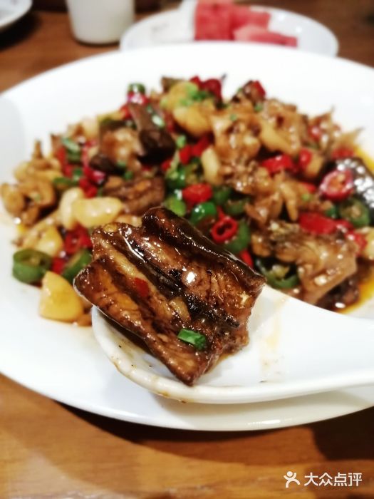 肖记公安牛肉鱼杂馆(仁和路直营店)鱼乔烧牛蛙图片