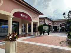 -佛罗伦萨小镇广佛名品奥特莱斯(疏港路店)