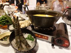 -鲜入围煮花胶鸡海鲜火锅