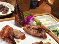 -老滇山寨•云南特色菜•地方菜•民族风情歌舞表演(金碧店)