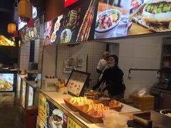 -八一好吃街·高品美食广场