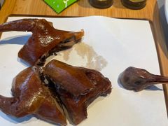 红烧乳鸽-汤城小厨•粤菜•靓汤(金宝街店)