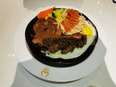 -汤姆家的牛排意面披萨(融创茂店)