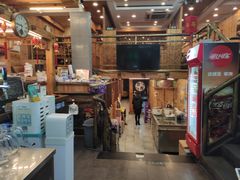 -老东镇啤酒屋海鲜加工·蒸汽海鲜·海鲜烧烤(台东店)