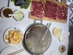 -和兴记潮汕牛肉火锅(太原街万达店)