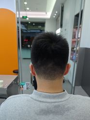 -首脑美发沙龙